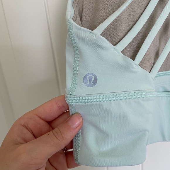 Lululemon women’s strappy cross-back active top — medium - Picture 3 of 5